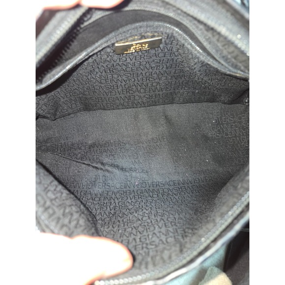 Gianni Versace  Vintage Black Pebbled Leather Medusa Shoulder Bag Gold Hardware - Picture 4 of 12